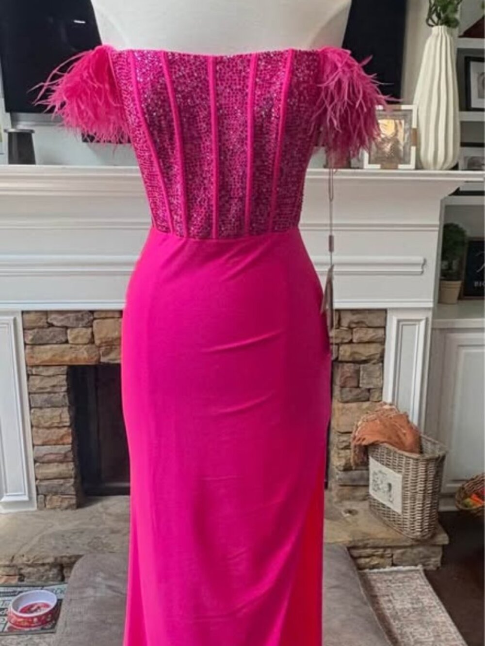 Brand New with tags Sophia Thomas Size 4